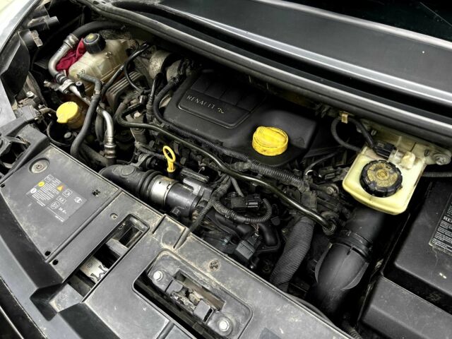 Чорний Рено 4, об'ємом двигуна 1.6 л та пробігом 190 тис. км за 6000 $, фото 3 на Automoto.ua