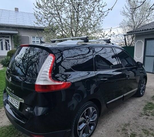 Черный Рено 4, объемом двигателя 1.6 л и пробегом 300 тыс. км за 9000 $, фото 4 на Automoto.ua