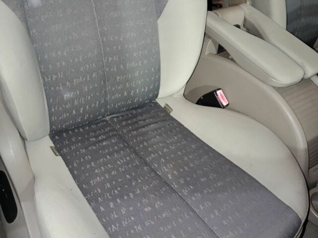 Черный Рено 4, объемом двигателя 1.6 л и пробегом 260 тыс. км за 4000 $, фото 9 на Automoto.ua