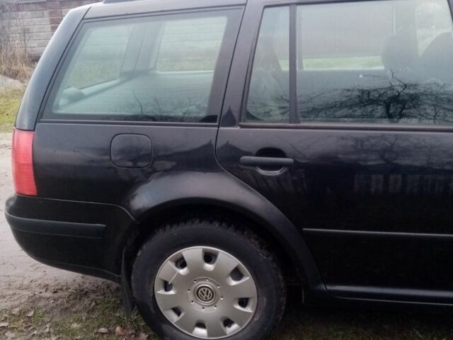 Черный Рено 4, объемом двигателя 1.6 л и пробегом 295 тыс. км за 3900 $, фото 3 на Automoto.ua