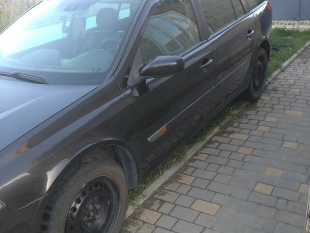 Черный Рено 4, объемом двигателя 2.2 л и пробегом 380 тыс. км за 3900 $, фото 4 на Automoto.ua