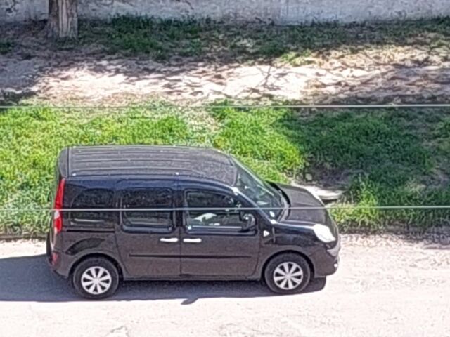 Черный Рено 4, объемом двигателя 1.6 л и пробегом 272 тыс. км за 8500 $, фото 2 на Automoto.ua