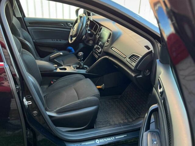 Чорний Рено 4, об'ємом двигуна 1.5 л та пробігом 234 тис. км за 12300 $, фото 3 на Automoto.ua