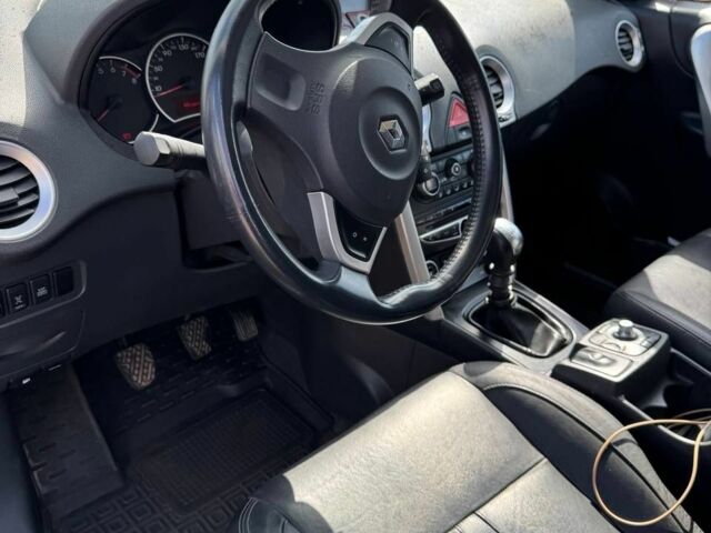 Черный Рено 4, объемом двигателя 2.5 л и пробегом 145 тыс. км за 8500 $, фото 4 на Automoto.ua