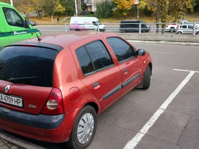 Рено 4 2005 в Киеве на Automoto.ua Красный Рено 4, объемом двигателя 1.4 л и пробегом 186 тыс. км за 3000 $, фото 4 на Automoto.ua