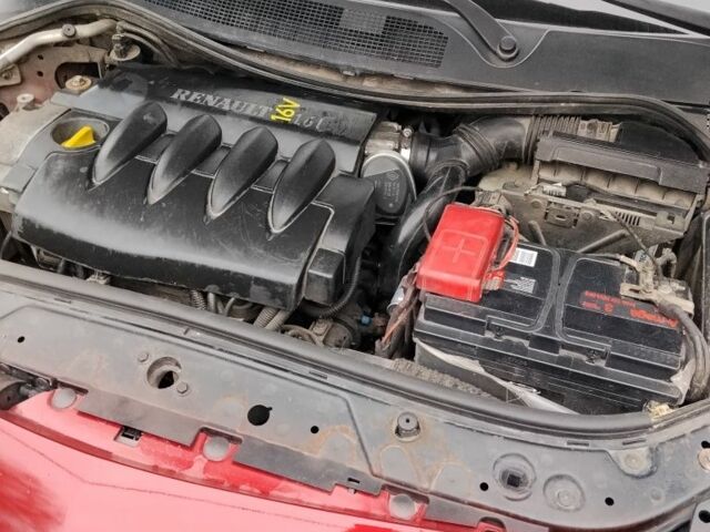 Красный Рено 4, объемом двигателя 1.6 л и пробегом 300 тыс. км за 3500 $, фото 11 на Automoto.ua