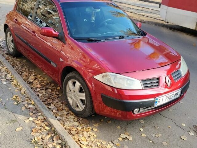 Красный Рено 4, объемом двигателя 1.6 л и пробегом 300 тыс. км за 3500 $, фото 2 на Automoto.ua