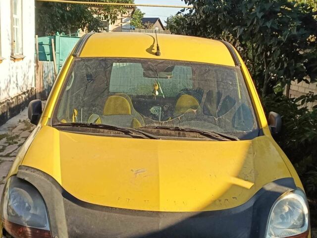 Желтый Рено 4, объемом двигателя 1.5 л и пробегом 270 тыс. км за 1700 $, фото 3 на Automoto.ua