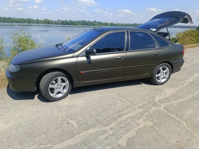 Сірий Рено 4, об'ємом двигуна 1.6 л та пробігом 230 тис. км за 3500 $, фото 7 на Automoto.ua
