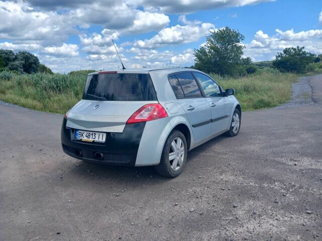 Серый Рено 4, объемом двигателя 1.5 л и пробегом 306 тыс. км за 3750 $, фото 3 на Automoto.ua