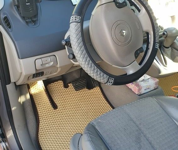 Серый Рено 4, объемом двигателя 2 л и пробегом 210 тыс. км за 4300 $, фото 4 на Automoto.ua