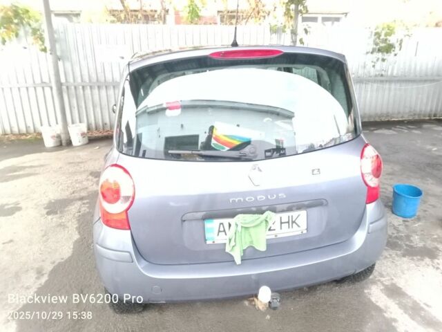 Рено 4 2006 у Новорад-Волынском на Automoto.ua Сірий Рено 4, об'ємом двигуна 1 л та пробігом 180 тис. км за 4500 $, фото 1 на Automoto.ua