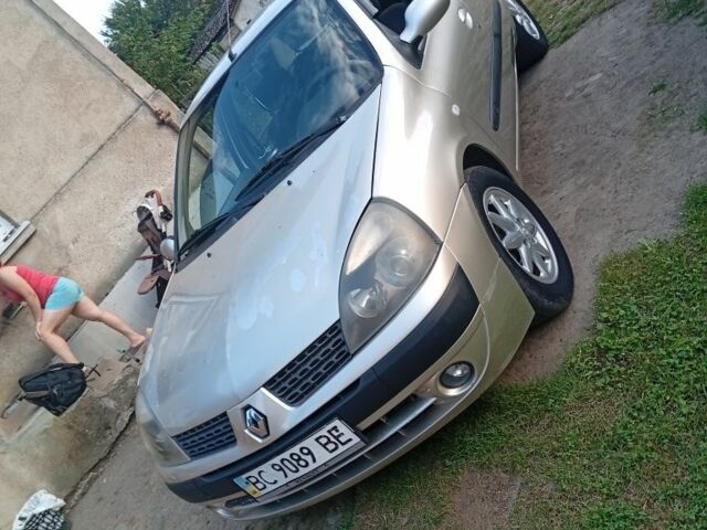 Сірий Рено 4, об'ємом двигуна 1.4 л та пробігом 197 тис. км за 3000 $, фото 2 на Automoto.ua