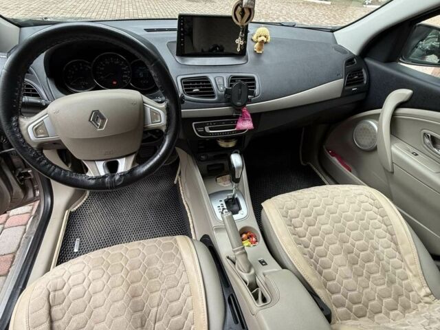 Серый Рено 4, объемом двигателя 1.5 л и пробегом 190 тыс. км за 8000 $, фото 1 на Automoto.ua