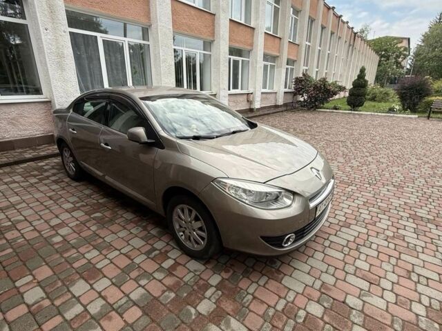 Серый Рено 4, объемом двигателя 1.5 л и пробегом 190 тыс. км за 8000 $, фото 2 на Automoto.ua