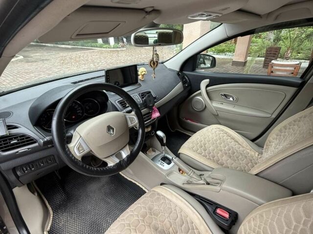 Серый Рено 4, объемом двигателя 1.5 л и пробегом 190 тыс. км за 8000 $, фото 6 на Automoto.ua