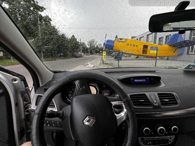 Рено 4 2014 в Белой Церкве на Automoto.ua Серый Рено 4, объемом двигателя 1.5 л и пробегом 311 тыс. км за 7520 $, фото 10 на Automoto.ua