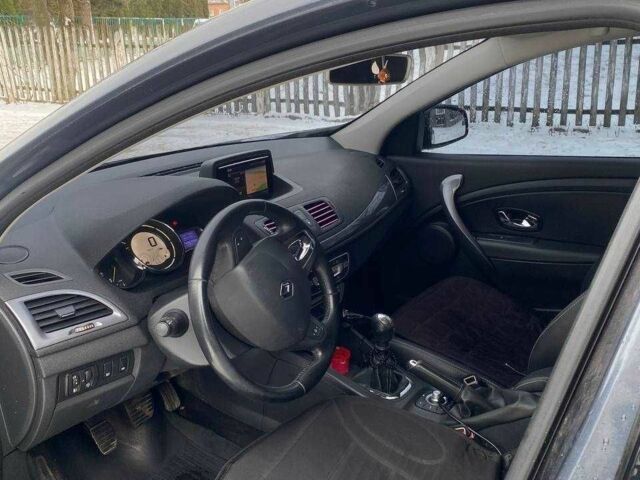 Сірий Рено 4, об'ємом двигуна 1.5 л та пробігом 236 тис. км за 8200 $, фото 4 на Automoto.ua