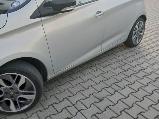 Серый Рено 4, объемом двигателя 0 л и пробегом 145 тыс. км за 5999 $, фото 1 на Automoto.ua