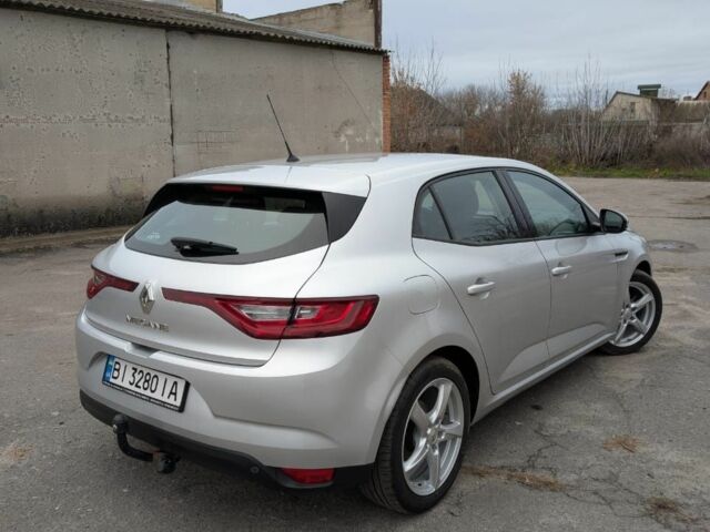 Серый Рено 4, объемом двигателя 1.5 л и пробегом 250 тыс. км за 10032 $, фото 4 на Automoto.ua