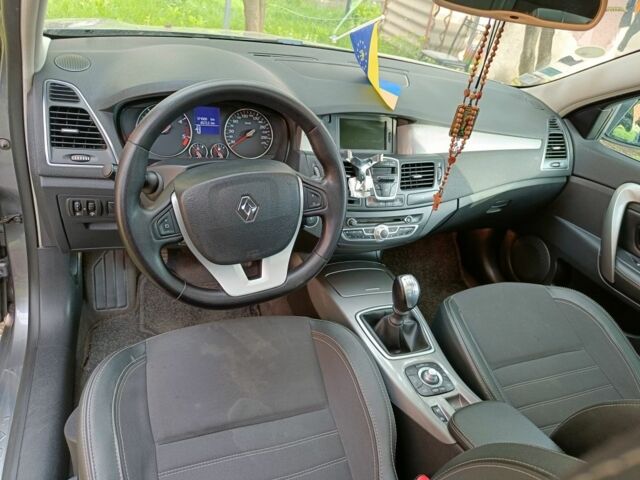 Серый Рено 4, объемом двигателя 1.5 л и пробегом 184 тыс. км за 7000 $, фото 4 на Automoto.ua