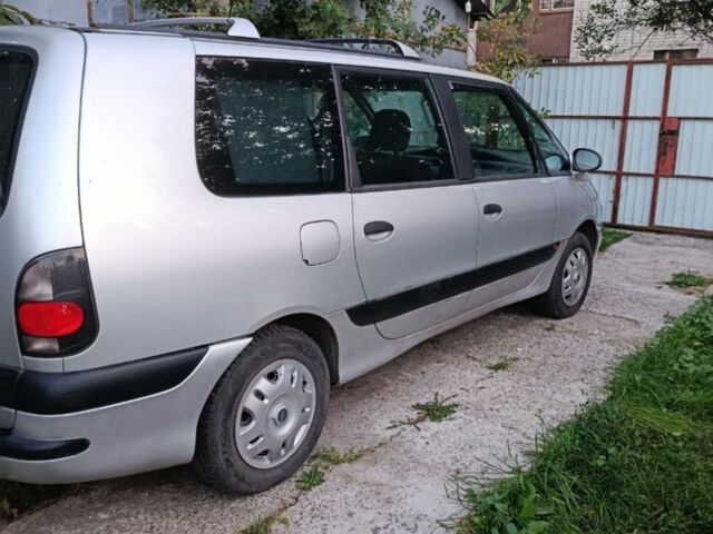 Серый Рено 4, объемом двигателя 2 л и пробегом 3 тыс. км за 3564 $, фото 1 на Automoto.ua