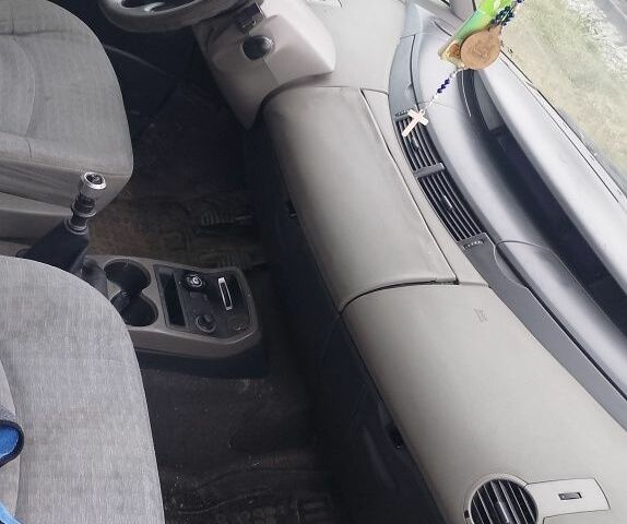 Сірий Рено 4, об'ємом двигуна 1.9 л та пробігом 440 тис. км за 2344 $, фото 3 на Automoto.ua