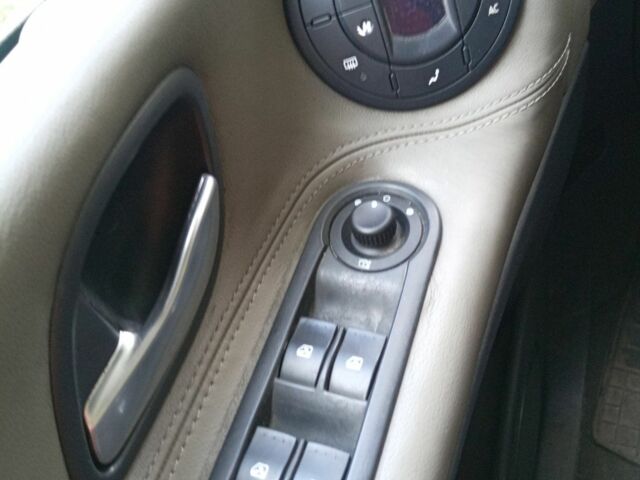 Серый Рено 4, объемом двигателя 3 л и пробегом 309 тыс. км за 2700 $, фото 5 на Automoto.ua