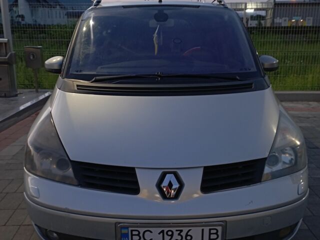 Рено 4 2003 в Хусте на Automoto.ua Серый Рено 4, объемом двигателя 2.2 л и пробегом 300 тыс. км за 1700 $, фото 5 на Automoto.ua