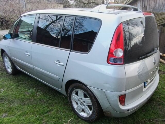 Серый Рено 4, объемом двигателя 2 л и пробегом 260 тыс. км за 3100 $, фото 1 на Automoto.ua