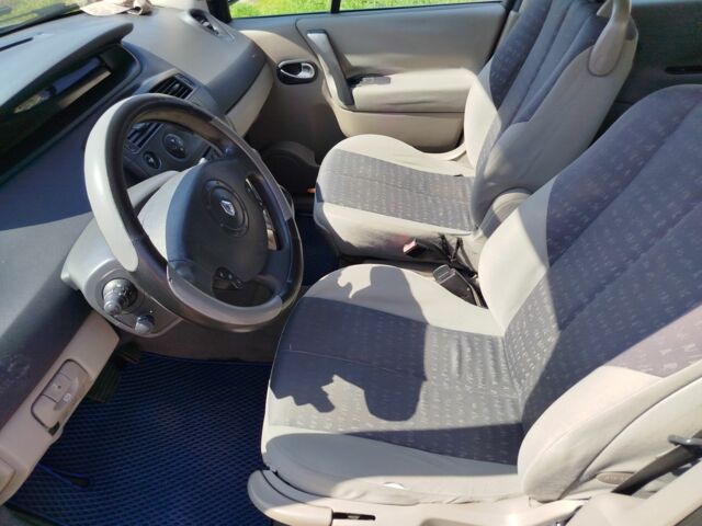 Сірий Рено 4, об'ємом двигуна 0 л та пробігом 239 тис. км за 3000 $, фото 5 на Automoto.ua