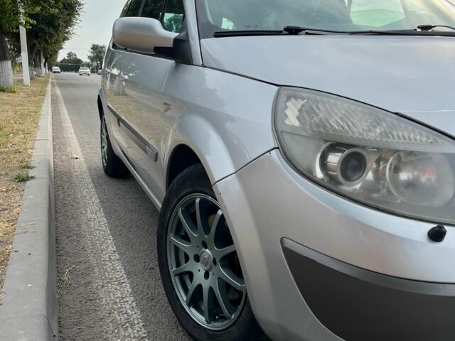 Серый Рено 4, объемом двигателя 2 л и пробегом 430 тыс. км за 3799 $, фото 2 на Automoto.ua