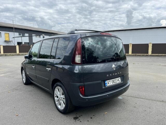 Серый Рено 4, объемом двигателя 2 л и пробегом 420 тыс. км за 5500 $, фото 2 на Automoto.ua