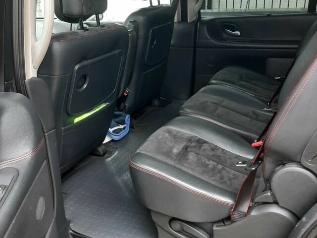 Серый Рено 4, объемом двигателя 2 л и пробегом 265 тыс. км за 7999 $, фото 5 на Automoto.ua