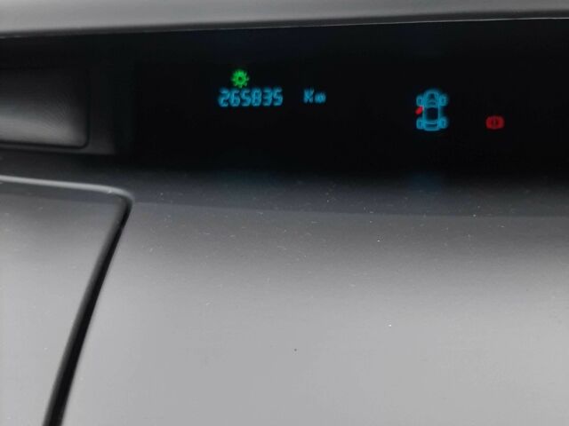 Серый Рено 4, объемом двигателя 2 л и пробегом 265 тыс. км за 7999 $, фото 10 на Automoto.ua