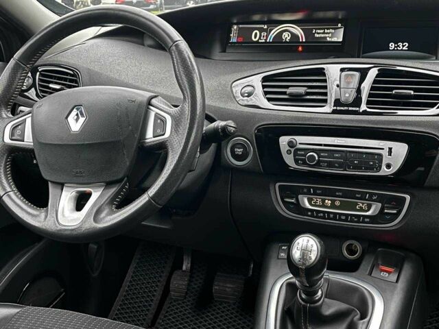 Серый Рено 4, объемом двигателя 1.6 л и пробегом 204 тыс. км за 9200 $, фото 18 на Automoto.ua