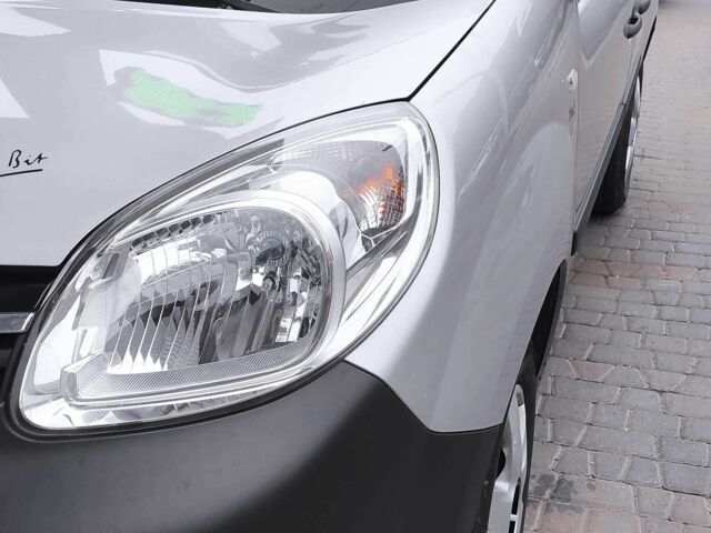 Серый Рено 4, объемом двигателя 1.5 л и пробегом 267 тыс. км за 11900 $, фото 2 на Automoto.ua