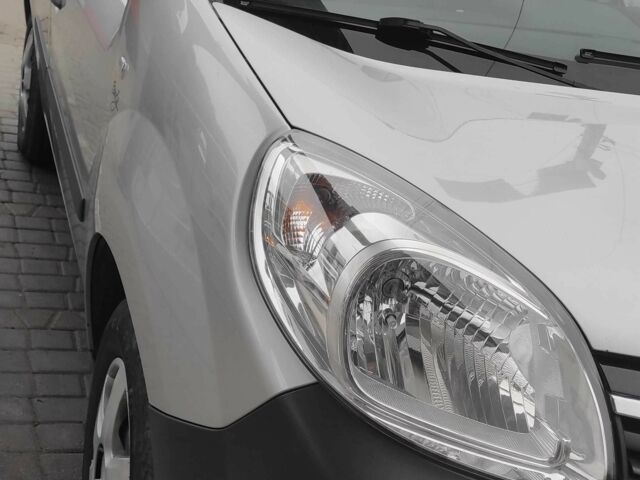 Серый Рено 4, объемом двигателя 1.5 л и пробегом 267 тыс. км за 11900 $, фото 3 на Automoto.ua