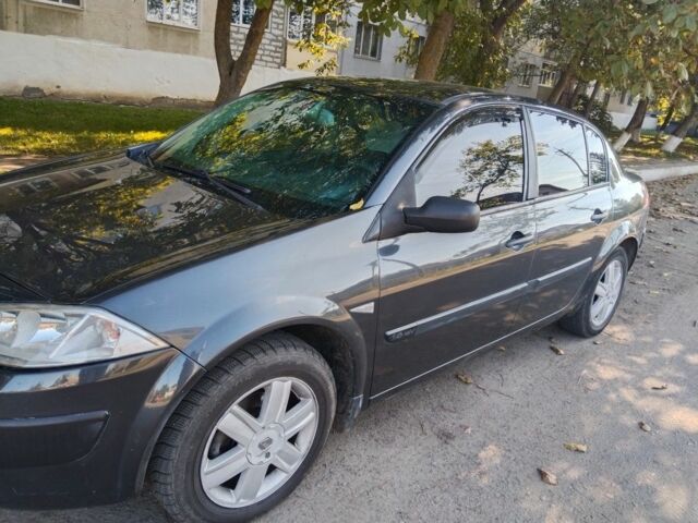 Рено 4 2004 в Подольск (Котовск) на Automoto.ua Серый Рено 4, объемом двигателя 1.6 л и пробегом 273 тыс. км за 4300 $, фото 2 на Automoto.ua