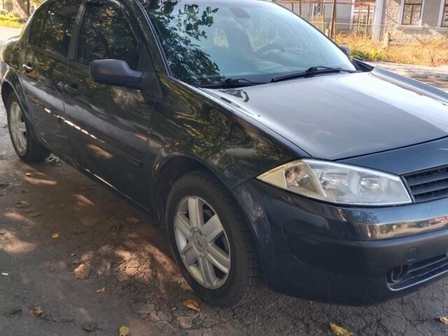 Рено 4 2004 в Подольск (Котовск) на Automoto.ua Серый Рено 4, объемом двигателя 1.6 л и пробегом 273 тыс. км за 4300 $, фото 1 на Automoto.ua