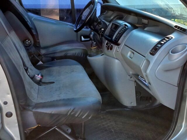 Сірий Рено 4, об'ємом двигуна 2.45 л та пробігом 284 тис. км за 9000 $, фото 5 на Automoto.ua