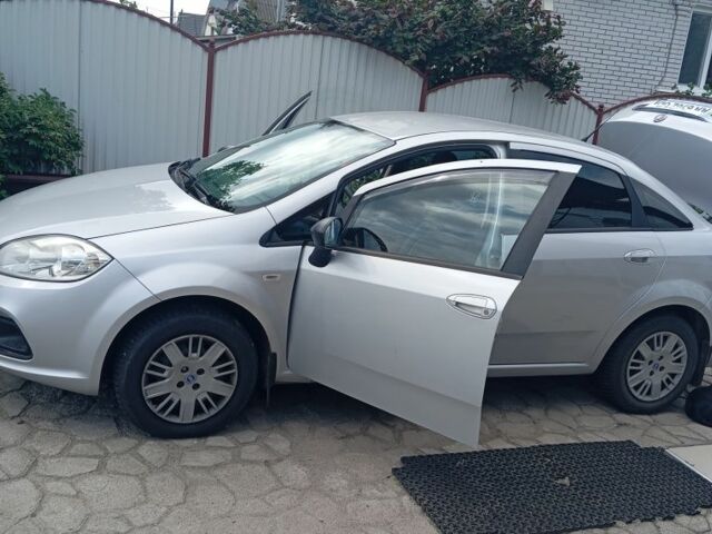 Серый Рено 4, объемом двигателя 1.4 л и пробегом 119 тыс. км за 5000 $, фото 2 на Automoto.ua