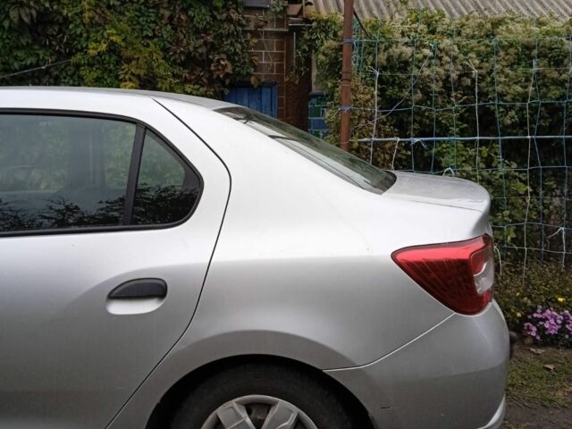 Сірий Рено 4, об'ємом двигуна 1.1 л та пробігом 115 тис. км за 5200 $, фото 6 на Automoto.ua