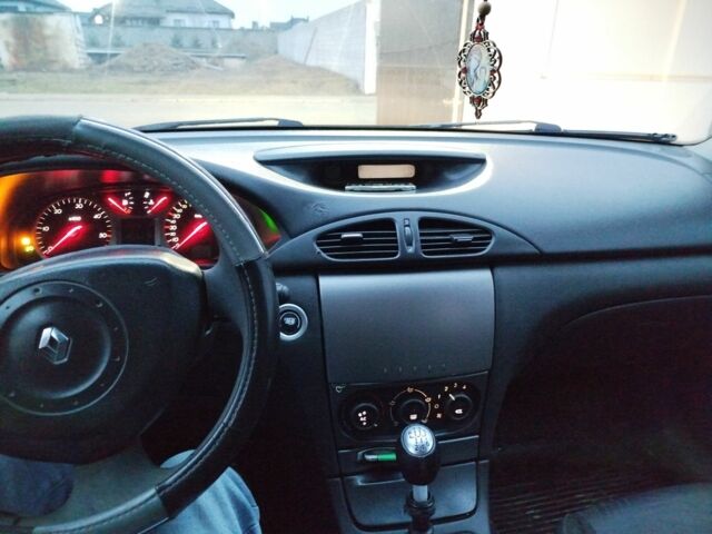 Сірий Рено 4, об'ємом двигуна 1.9 л та пробігом 410 тис. км за 2500 $, фото 1 на Automoto.ua