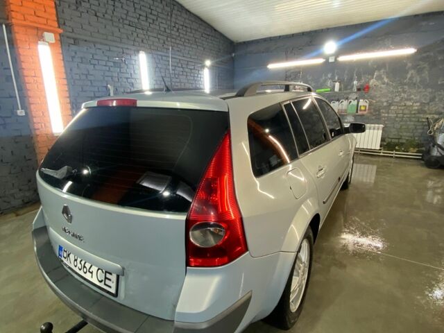 Серый Рено 4, объемом двигателя 1.9 л и пробегом 333 тыс. км за 4500 $, фото 2 на Automoto.ua