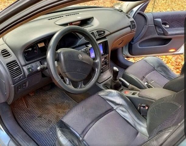 Серый Рено 4, объемом двигателя 1.8 л и пробегом 270 тыс. км за 3000 $, фото 8 на Automoto.ua