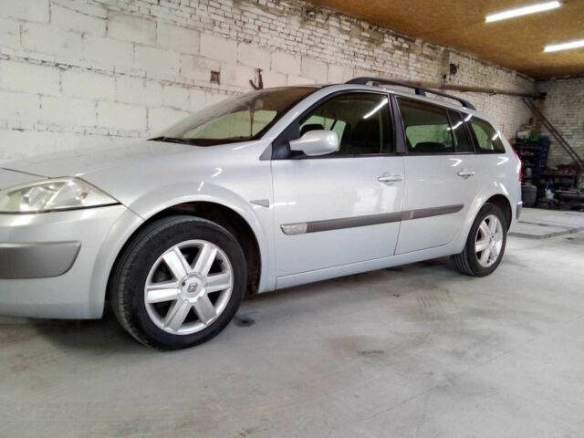 Серый Рено 4, объемом двигателя 2 л и пробегом 190 тыс. км за 4700 $, фото 6 на Automoto.ua