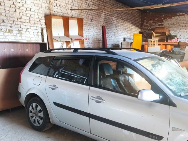 Серый Рено 4, объемом двигателя 1.5 л и пробегом 338 тыс. км за 2100 $, фото 1 на Automoto.ua