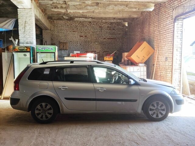 Серый Рено 4, объемом двигателя 1.5 л и пробегом 338 тыс. км за 2100 $, фото 8 на Automoto.ua