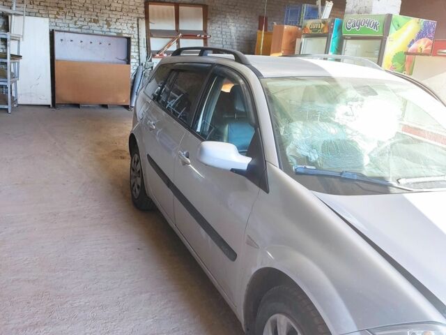 Серый Рено 4, объемом двигателя 1.5 л и пробегом 338 тыс. км за 2100 $, фото 9 на Automoto.ua